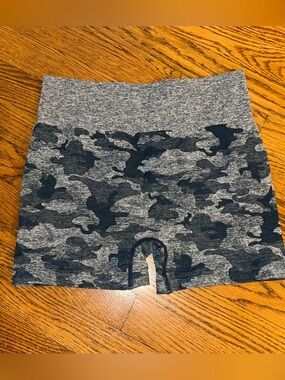 Super Stretchy Yoga Camo Shorts